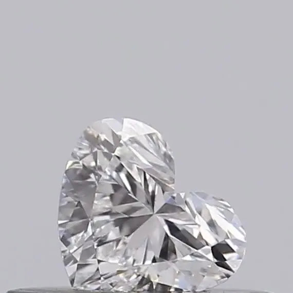 0.24ct Heart Lab Grown Diamond (Colour E, Clarity VVS2, IGI Certified)