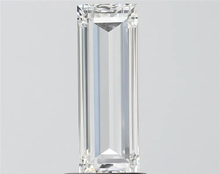 1.55ct Baguette Lab Grown Diamond (Colour F, Clarity VVS2, IGI Certified)