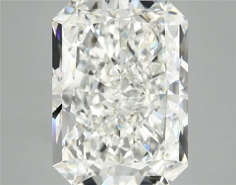 10.51ct Radiant Lab Grown Diamond (Colour G, Clarity VVS2, IGI Certified)
