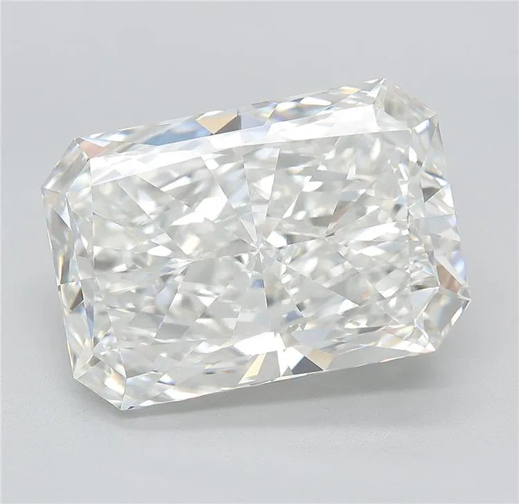 15.05ct Radiant Lab Grown Diamond (Colour G, Clarity VVS2, IGI Certified)