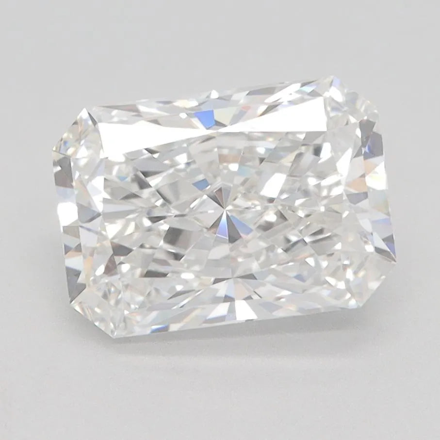 2.10ct Radiant Lab Grown Diamond (Colour G, Clarity IF, IGI Certified)