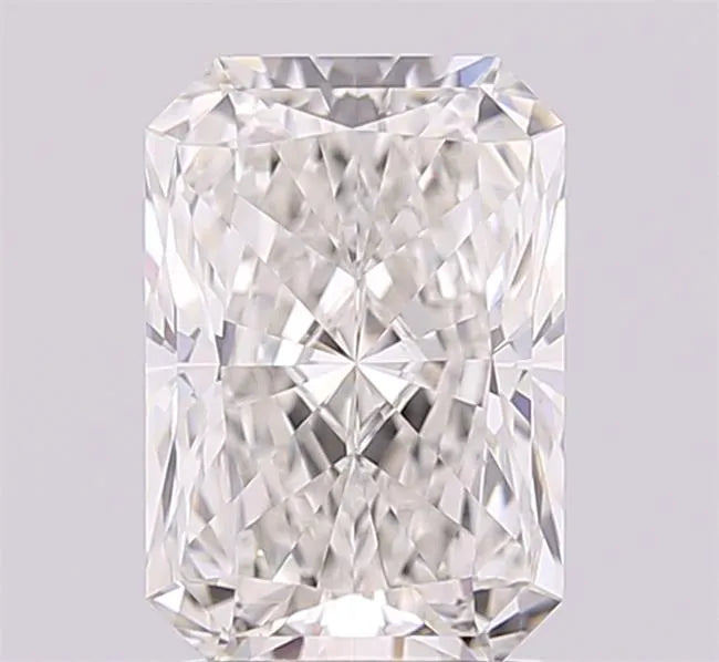 2.52ct Radiant Lab Grown Diamond (Colour G, Clarity VVS2, IGI Certified)