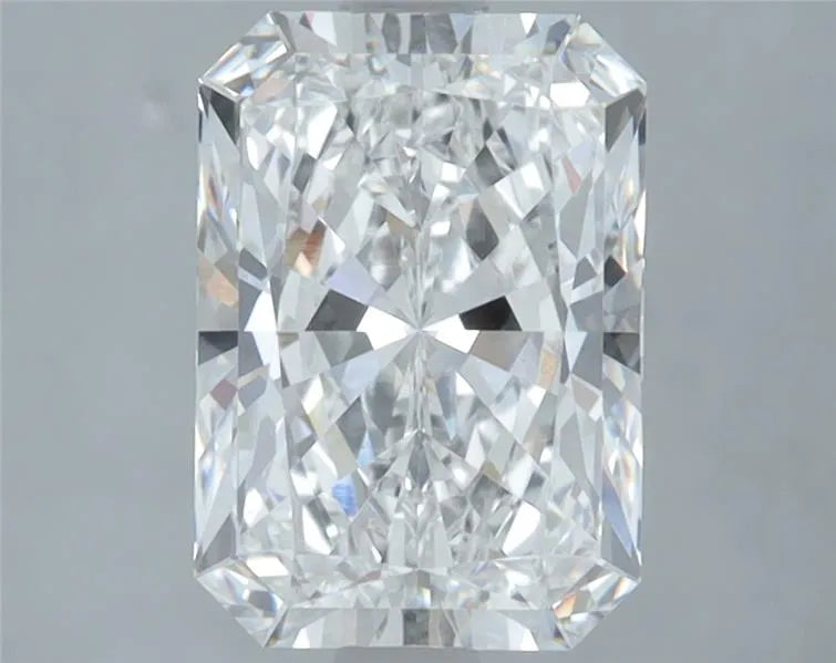 2.78ct Radiant Lab Grown Diamond (Colour E, Clarity VS1, IGI Certified)