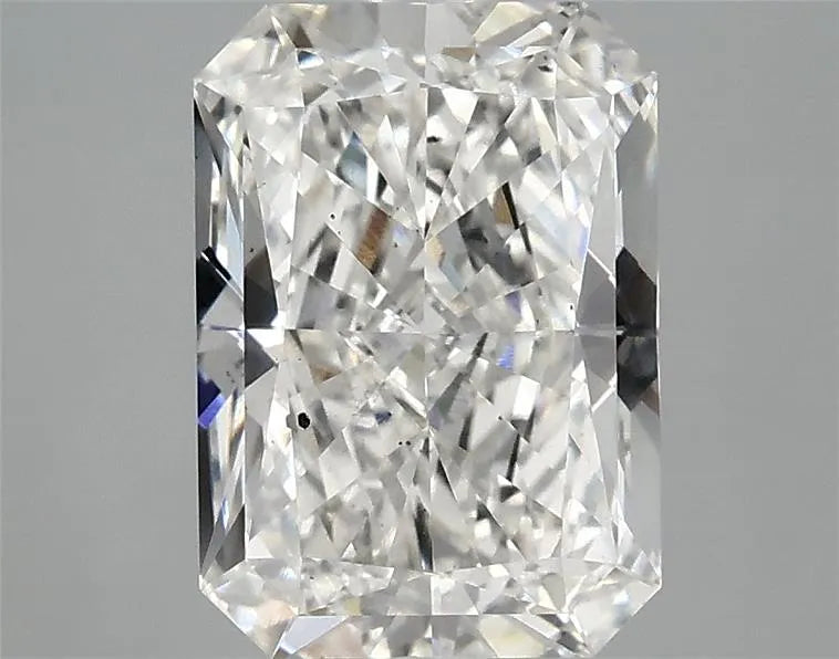 2.87ct Radiant Lab Grown Diamond (Colour G, Clarity SI1, IGI Certified)