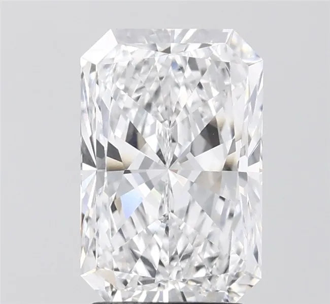 3.00ct Radiant Lab Grown Diamond (Colour D, Clarity VVS2, IGI Certified)