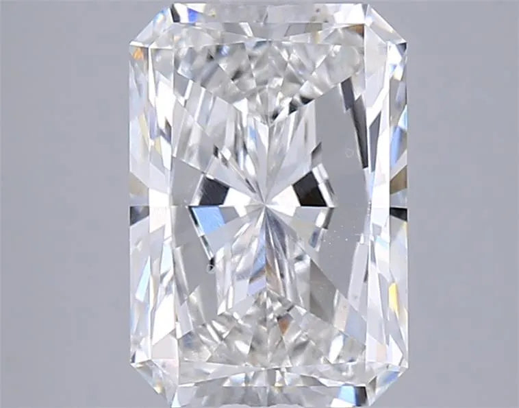 3.00ct Radiant Lab Grown Diamond (Colour E, Clarity VVS1, IGI Certified)