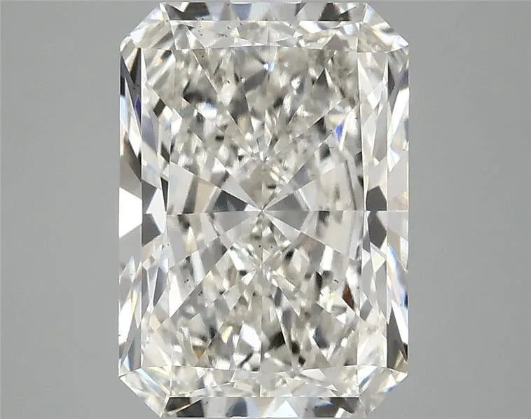 3.04ct Radiant Lab Grown Diamond (Colour G, Clarity VS2, IGI Certified)