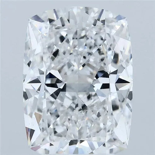 3.51ct Cushion modified Lab Grown Diamond (Colour D, Clarity VS1, IGI Certified)