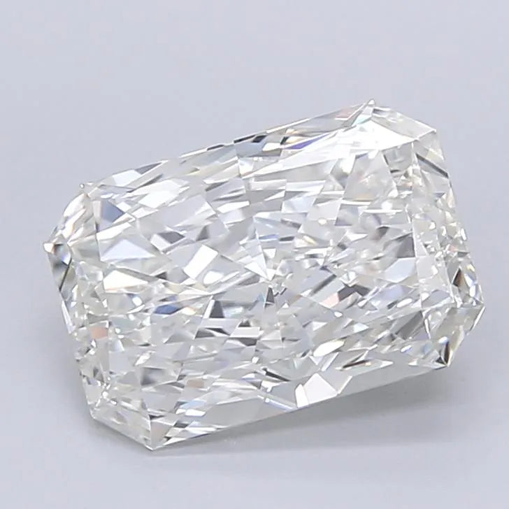 3.51ct Radiant Lab Grown Diamond (Colour G, Clarity VVS2, IGI Certified)