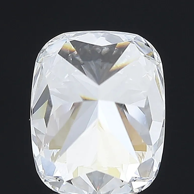 3.58ct Cushion modified Lab Grown Diamond (Colour E, Clarity VVS2, IGI Certified)