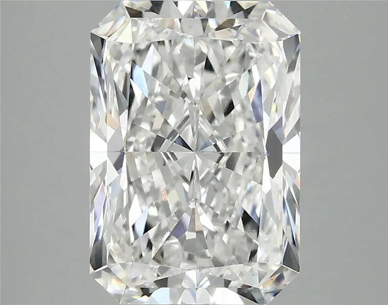 3.69ct Radiant Lab Grown Diamond (Colour F, Clarity VS1, IGI Certified)