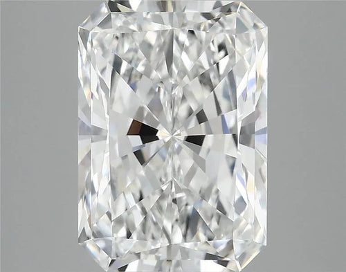 3.83ct Radiant Lab Grown Diamond (Colour E, Clarity VVS2, IGI Certified)