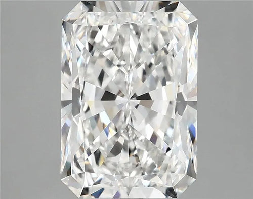 3.99ct Radiant Lab Grown Diamond (Colour D, Clarity VVS2, IGI Certified)