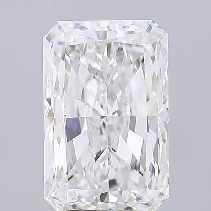 4.01ct Radiant Lab Grown Diamond (Colour F, Clarity VVS2, IGI Certified)