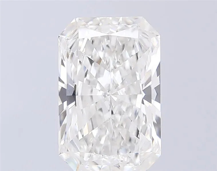 4.05ct Radiant Lab Grown Diamond (Colour F, Clarity VS1, IGI Certified)
