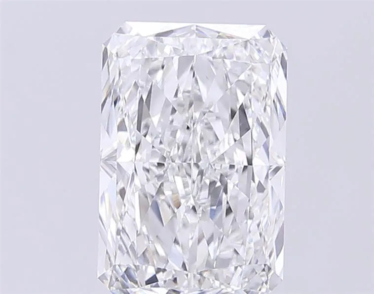 4.51ct Radiant Lab Grown Diamond (Colour F, Clarity VVS2, IGI Certified)