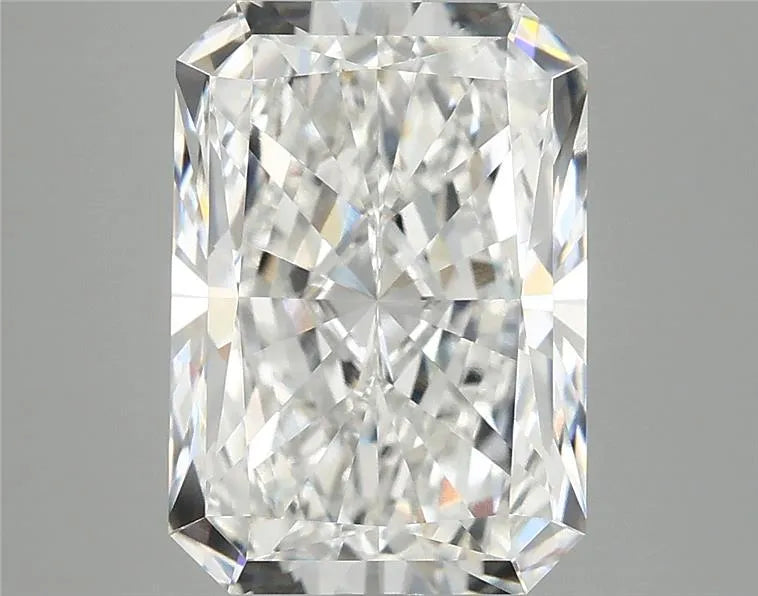 4.70ct Radiant Lab Grown Diamond (Colour F, Clarity VVS2, IGI Certified)