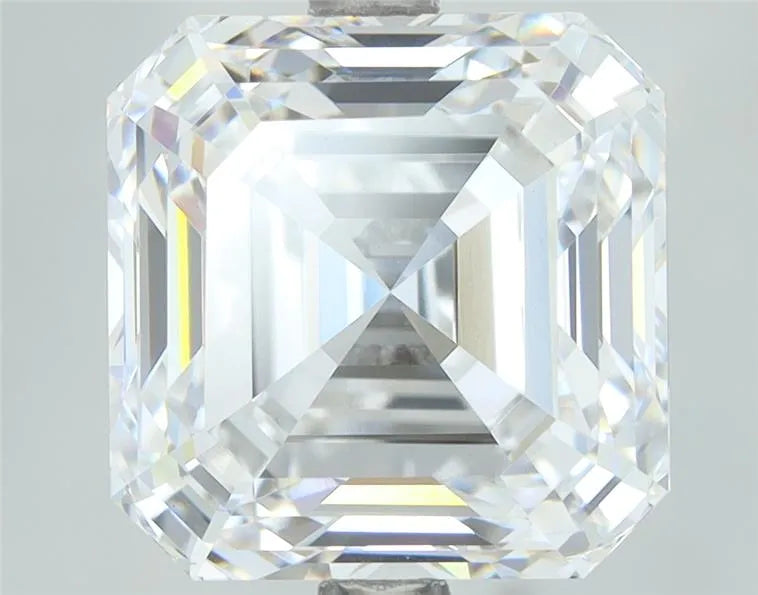 5.14ct Square emerald Lab Grown Diamond (Colour E, Clarity VVS2, IGI Certified)
