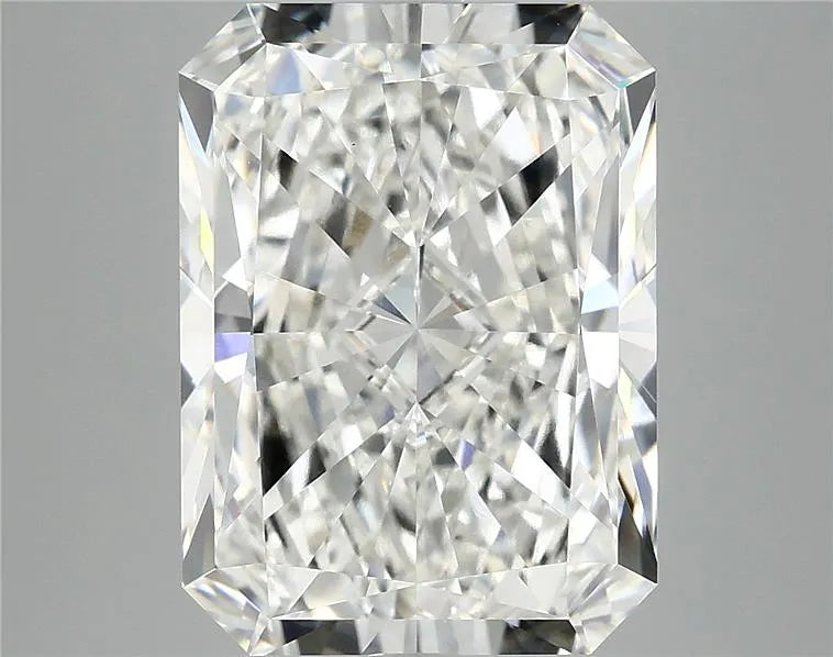 8.07ct Radiant Lab Grown Diamond (Colour G, Clarity VVS2, IGI Certified)