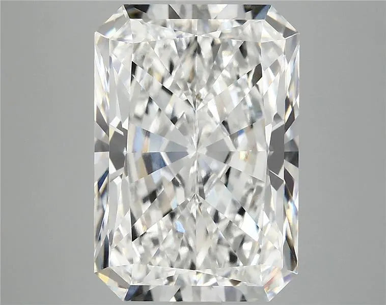 8.23ct Radiant Lab Grown Diamond (Colour F, Clarity VVS2, IGI Certified)