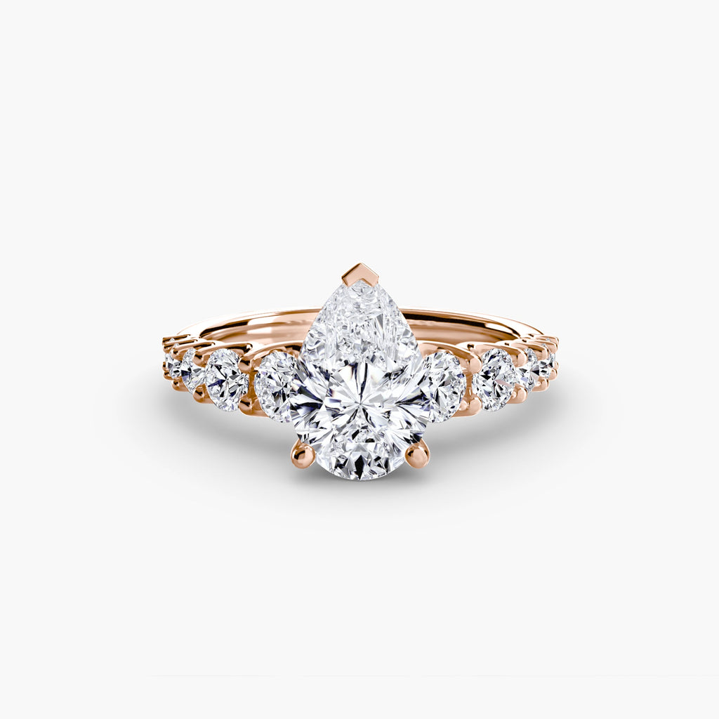 The Graduated Accent Ring The Perfect Carat