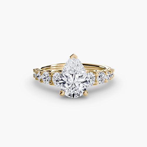 The Graduated Accent Ring The Perfect Carat